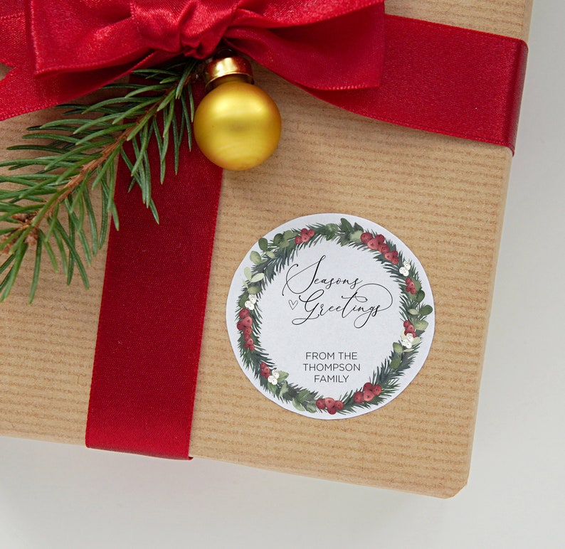
            
                Load image into Gallery viewer, Cute Woodland Christmas Gift Label Stickers, Merry Christmas Stickers, Round Labels, Circle Wreath, Envelope Seals Custom Xmas Present Tags
            
        