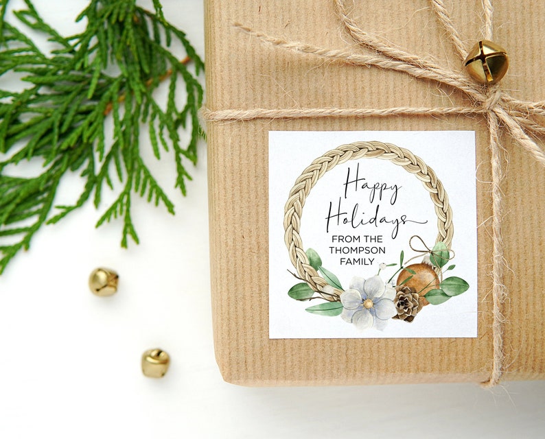 
            
                Load image into Gallery viewer, Custom Happy Holidays Gift Label Stickers, Merry Christmas, Round Labels, Circle Christmas Wreath, Envelope Seals, Xmas Present Tags, Rustic
            
        