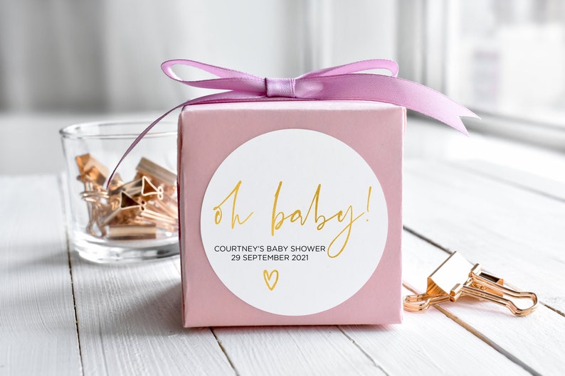 
            
                Load image into Gallery viewer, Personalised Gold Baby Shower Stickers, Oh Baby Labels, Elegant Labels Popcorn Party Bag, Round Candy Labels, Circle Favour Bag Tags
            
        