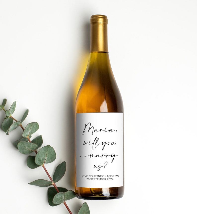 
            
                Load image into Gallery viewer, Customised Will You Marry Us Officiant Wedding Wine Label, Bride and Groom Celebrant Asking Gift, Bridal Party Request Wine Sticker Proposal
            
        
